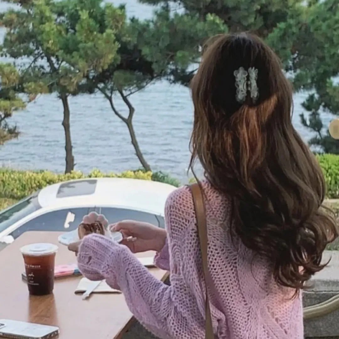 少女们向荒野进发