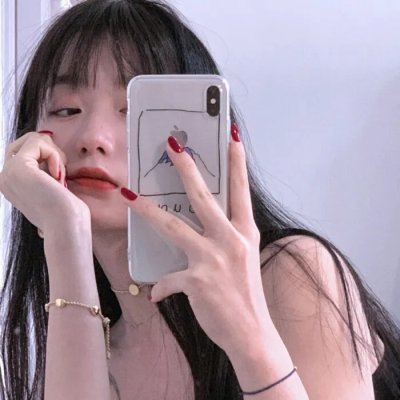 芒果和红色轮椅